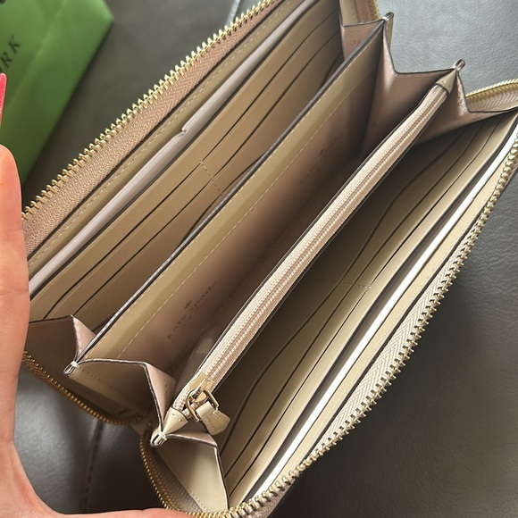 Kate Spade zip up large wallet - Picture 5 of 7